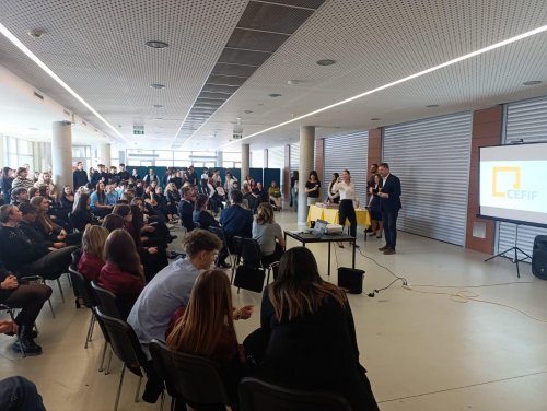 Úspěch našich žáků na Mezinárodním veletrhu fiktivních firem v Olomouci 2  