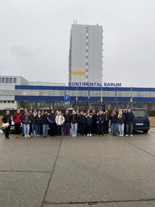 Barum Holding, Baťův institut 4  